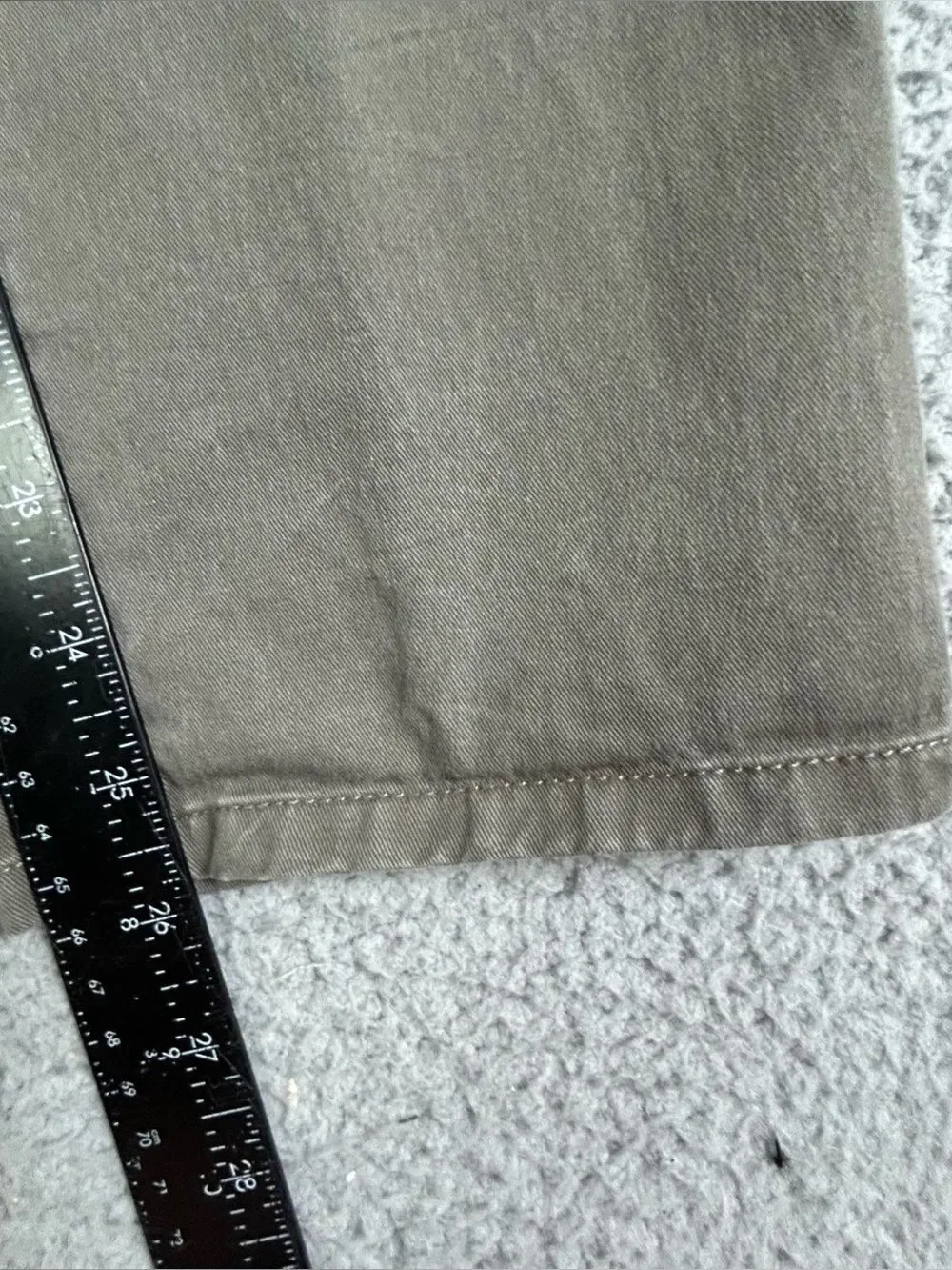 Bonobos Men's Olive Chino Pants - Classic Straight Fit size 31-28